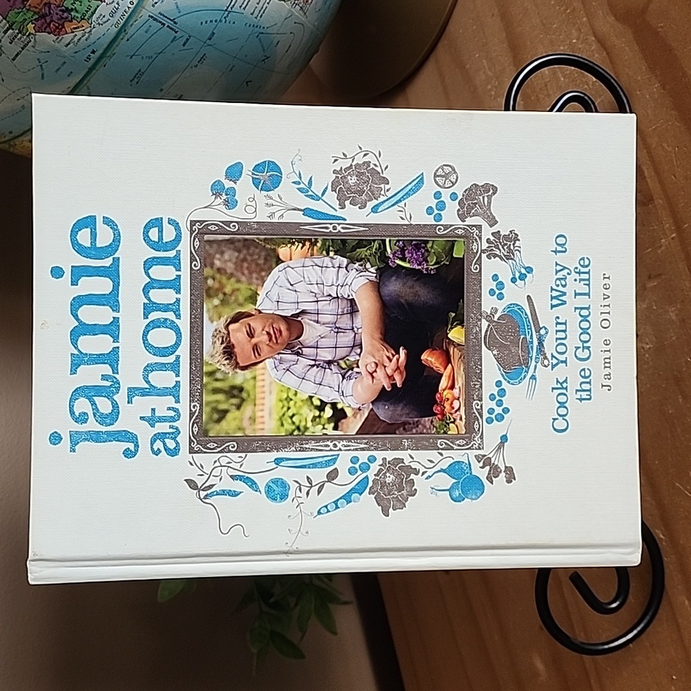Jamie Oliver Jamie at home cookbook
